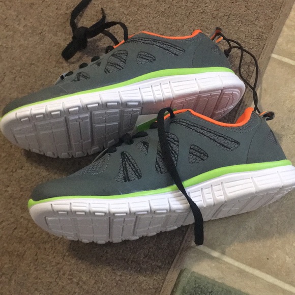 Athletic Work Runner - Picture 3 of 6